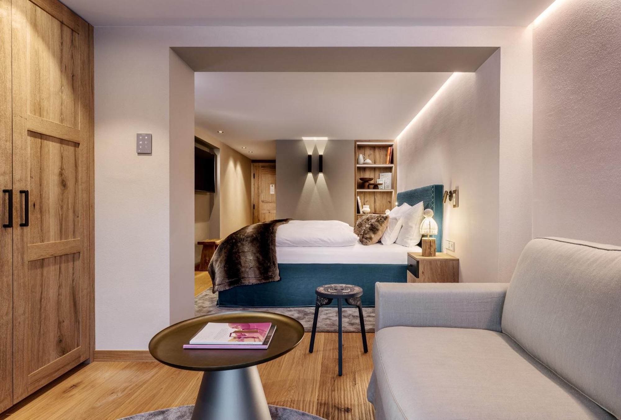 Hotel Arlberg Lech Oda fotoğraf